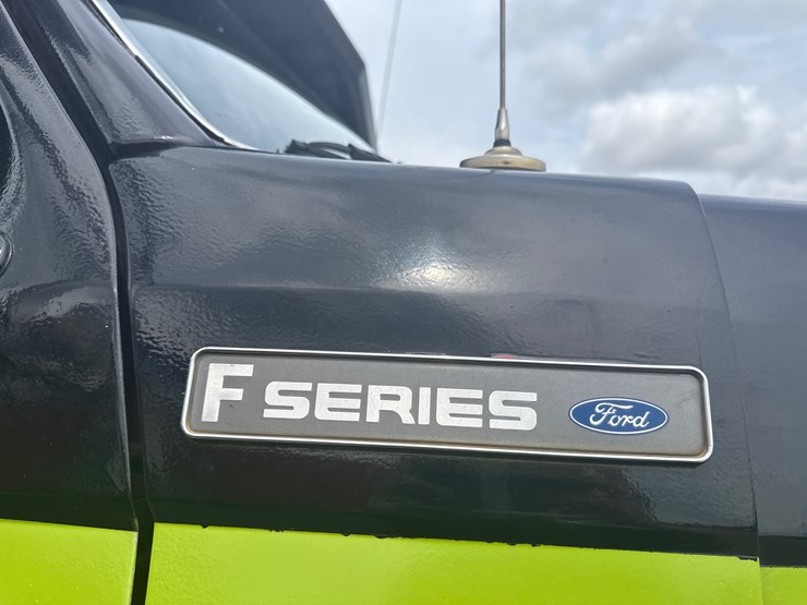 1996-ford-ft900-image-24
