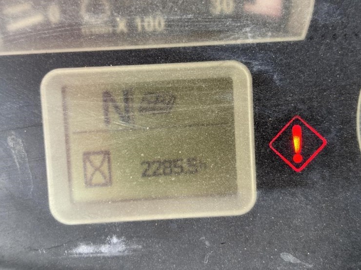 2013-caterpillar-420f-image-70