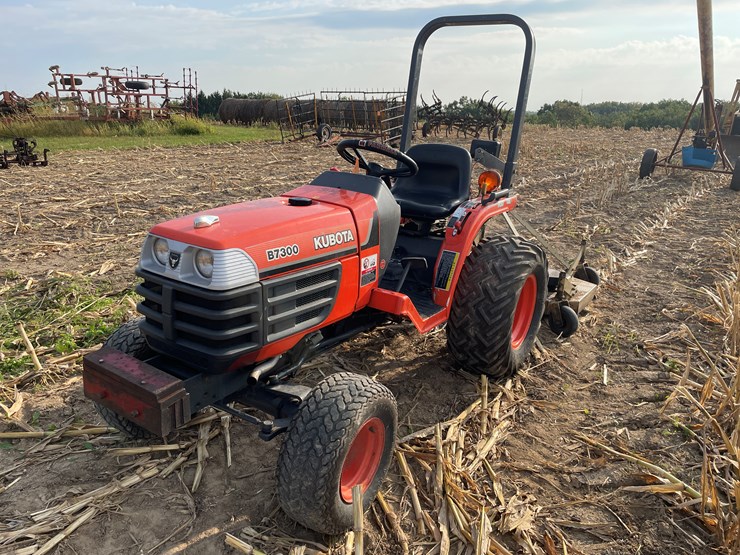 kubota-b7300-image-1