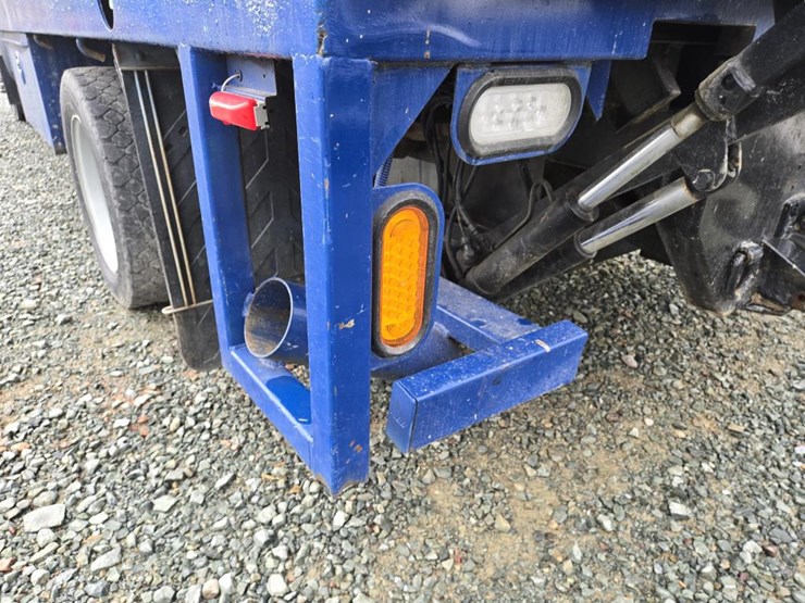 2009-ford-f550-image-51