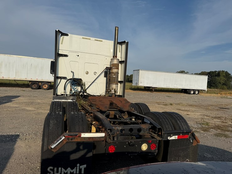 2012-international-prostar-image-5