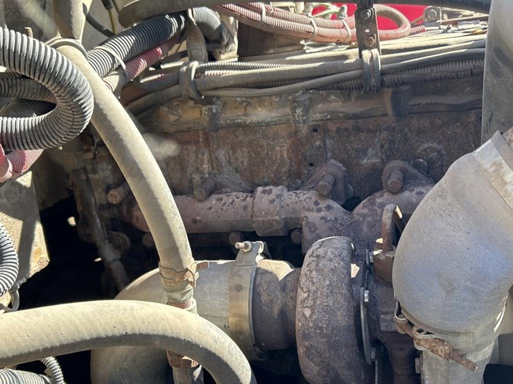 2004-freightliner-fl80-image-54