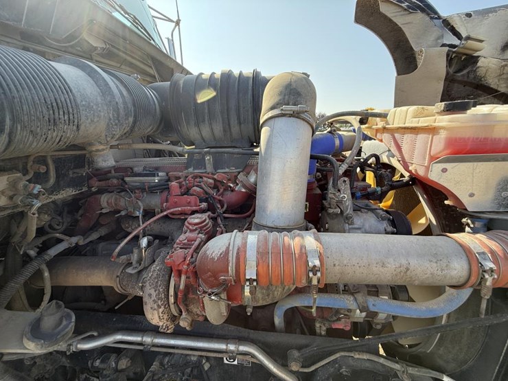 2013-kenworth-t800-image-39