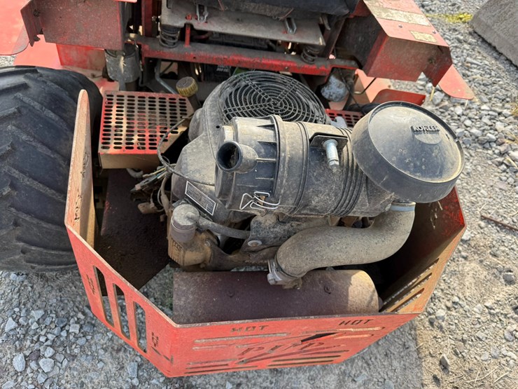 #23947-•-inop-bad-boy-pro-series-zero-turn-mower-image-10