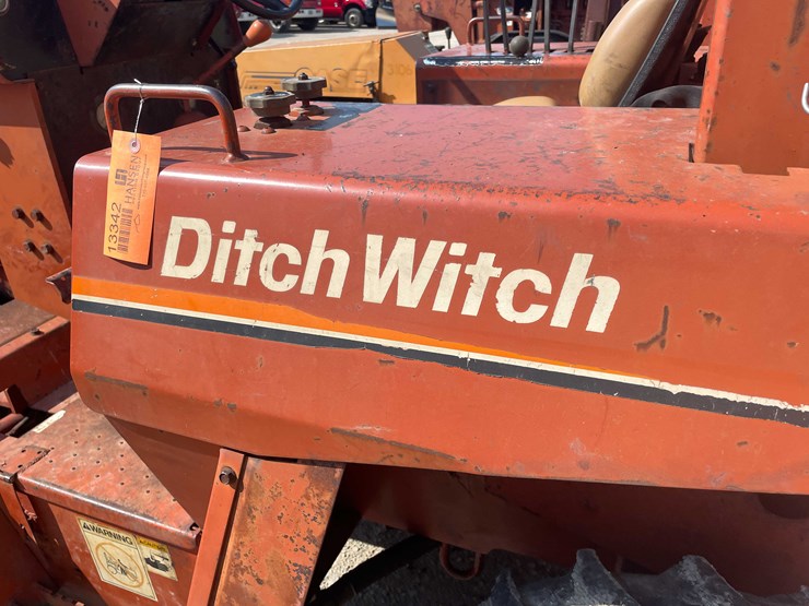 ditch-witch-6510-image-8