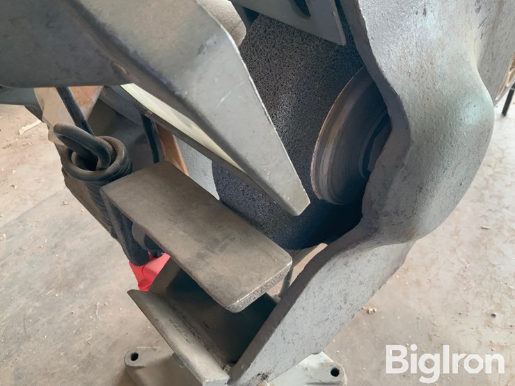 large-bench-grinder-image-11