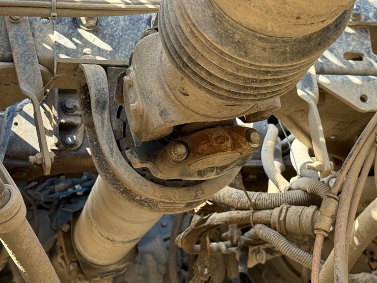 2013-kenworth-t800-image-57