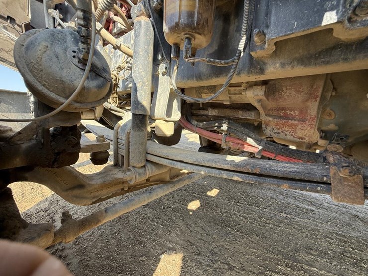 2013-kenworth-t800-image-44