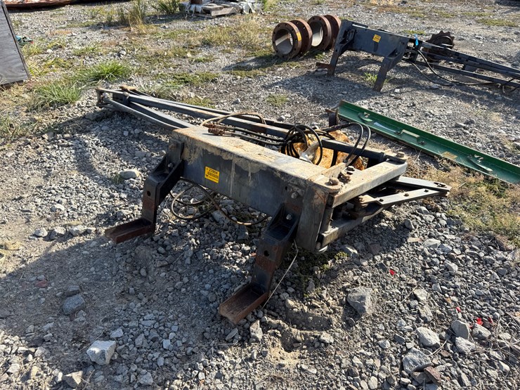 #23904-•-yetter-~15'-row-marker-image-1