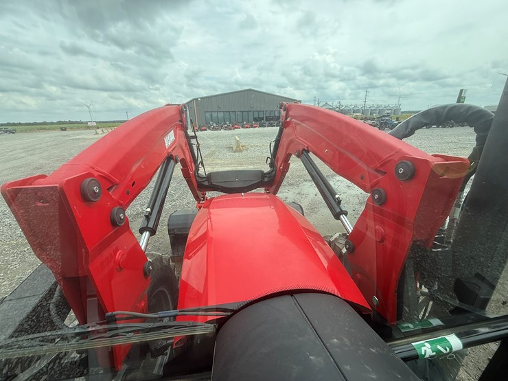2022-massey-ferguson-4710-image-69