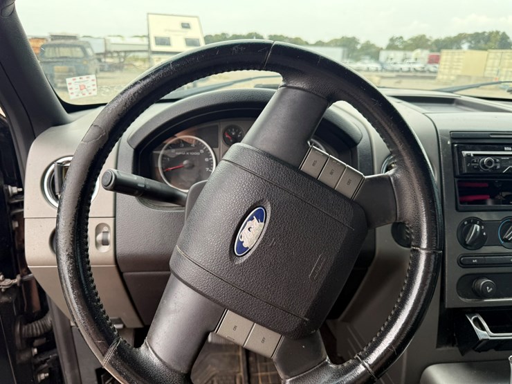 2005-ford-f150-image-31