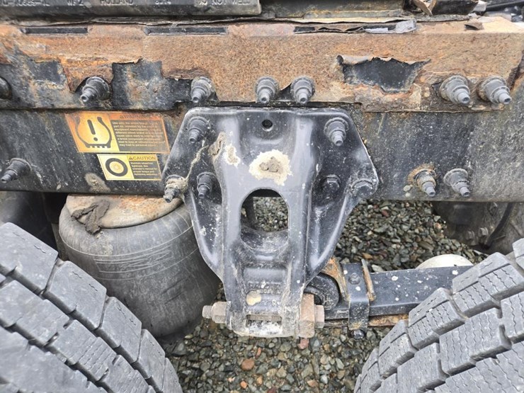 2019-peterbilt-579-image-31
