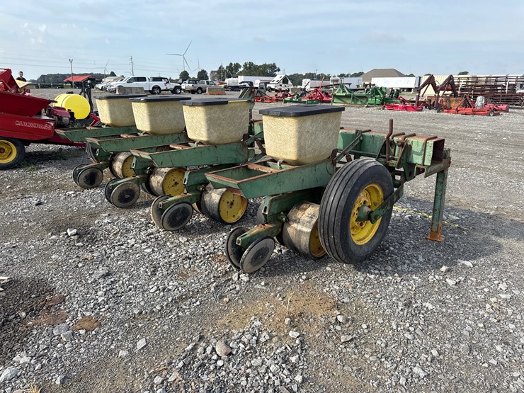 john-deere-7100-image-3