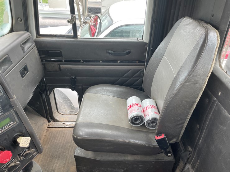 1998-cummins-m11-image-36