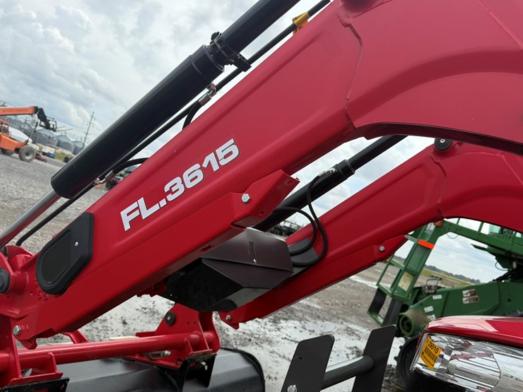 2022-massey-ferguson-4710-image-25
