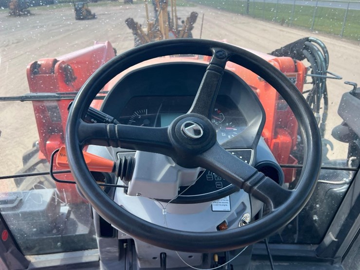 kubota-m7-152-image-33