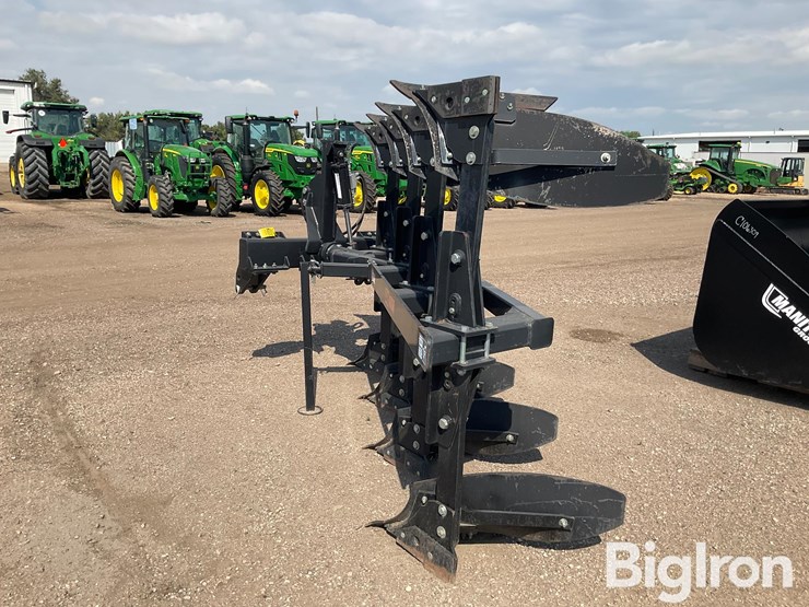 2019-bison-avb400h-4-bottom-roll-over-plow-image-5
