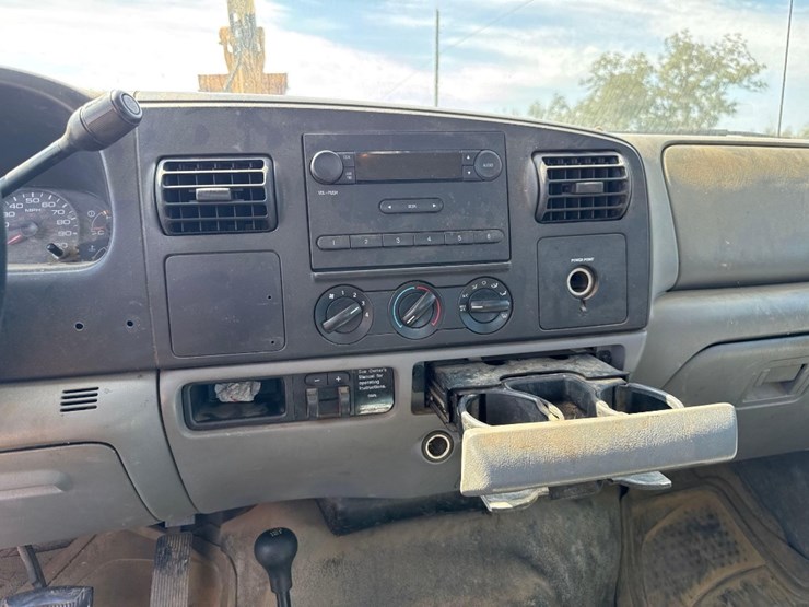 ford-f250-xl-image-28