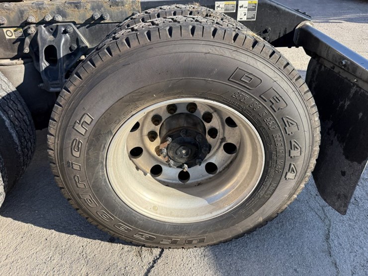 2020-peterbilt-579-image-61