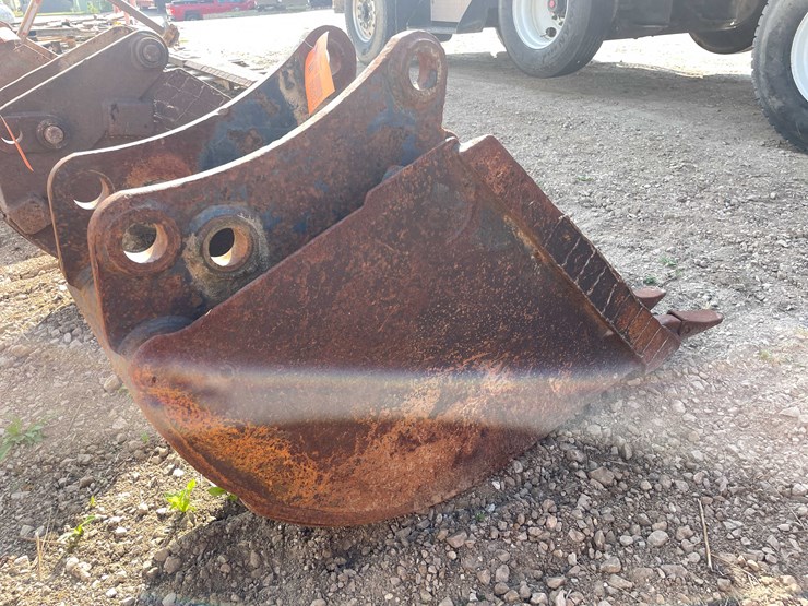 #13394-•-excavator-bucket-image-4