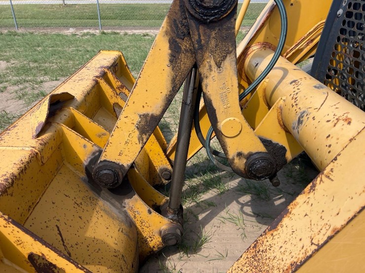 2001-deere-310g-image-10