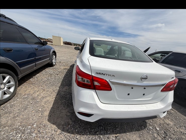 #3760-•-inop-2016-nissan-sentra-sedan-3n1ab7ap6gy243642-inv#:-3760-image-7
