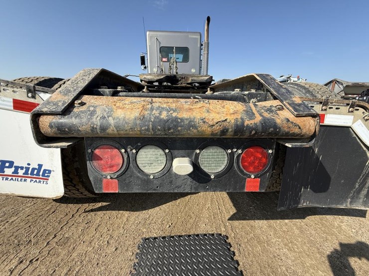 2013-kenworth-t800-image-62