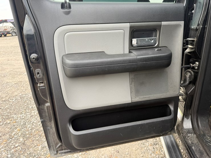 2005-ford-f150-image-36