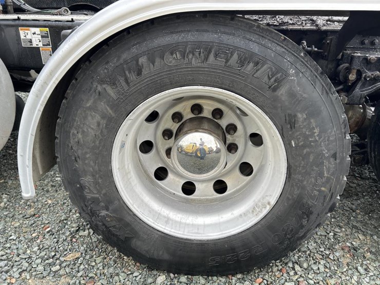 2018-kenworth-t680-image-101