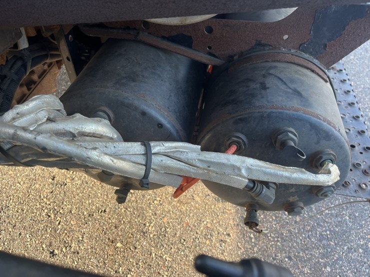 #1249-•-2011-navistar-7600-sba-6x4-2010-mixer-truck-image-60