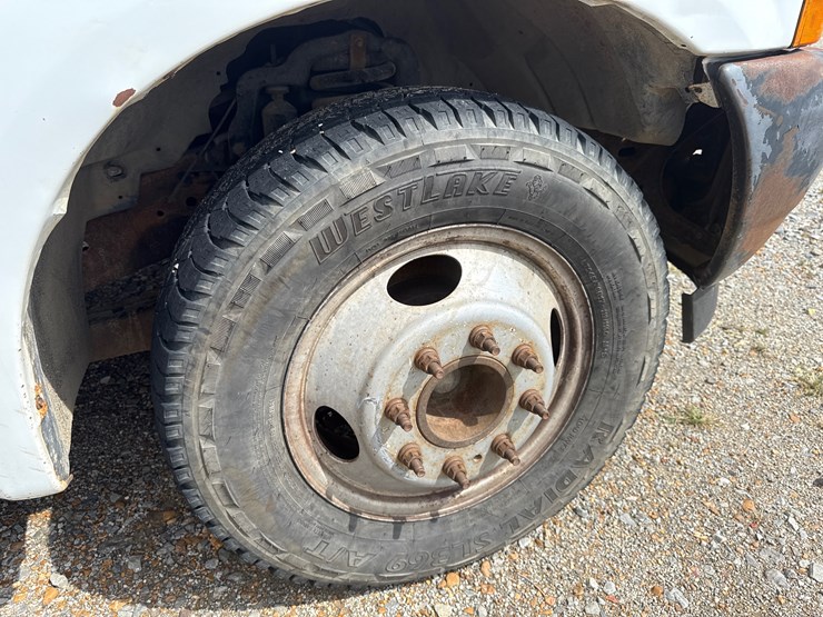 2005-ford-f350-image-23