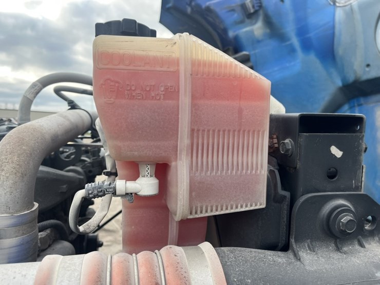 2020-kenworth-t680-image-38