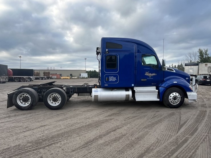 2020-kenworth-t680-image-6