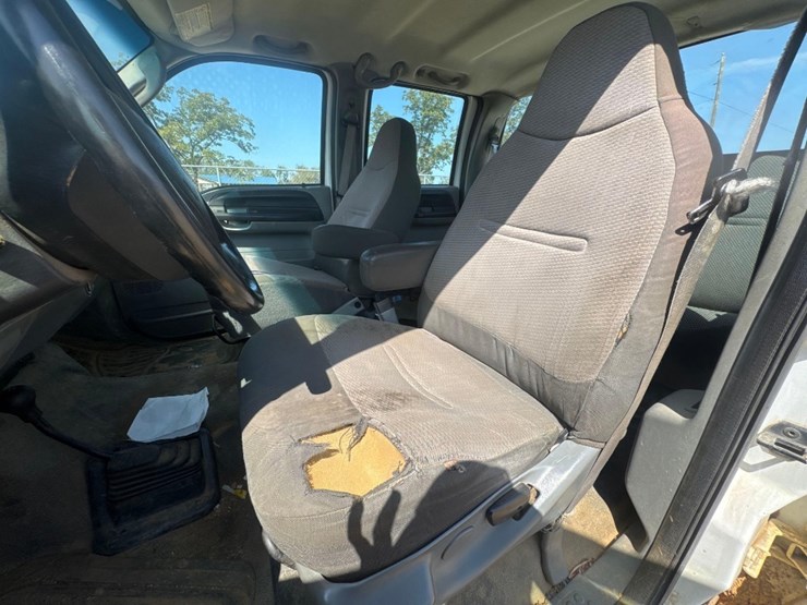 ford-f250-xl-image-23