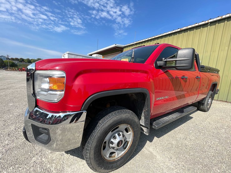 2015-gmc-sierra-2500hd-image-107