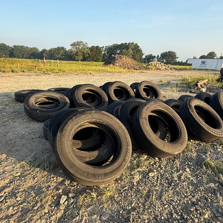 #649 • Lot of Miscellaneous Tires Inv#: 9979
