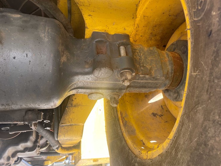 2002-new-holland-lb75b-image-21