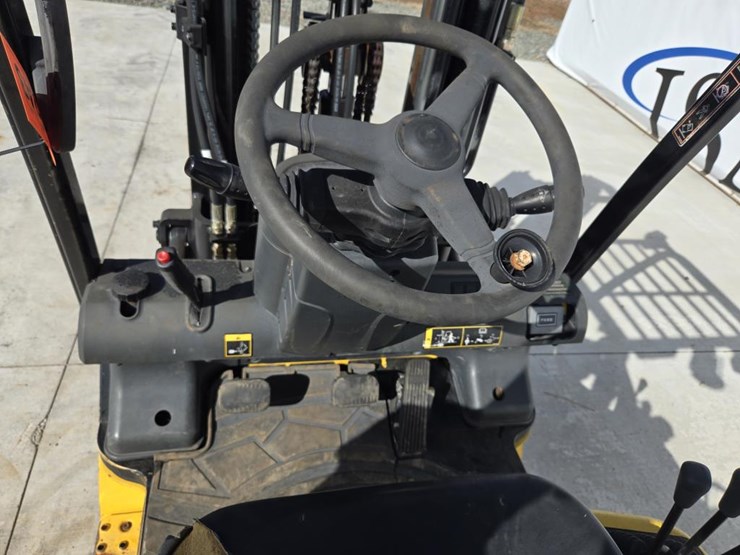 hyundai-25lc-7m-image-32