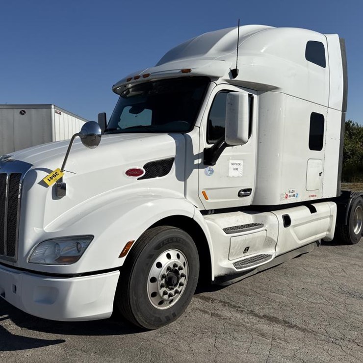 2020 PETERBILT 579