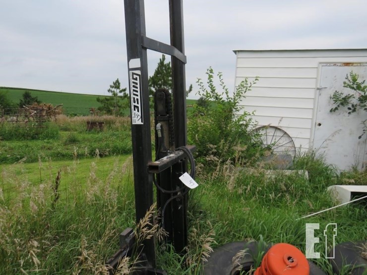gnuse-3pt-forklift-image-3