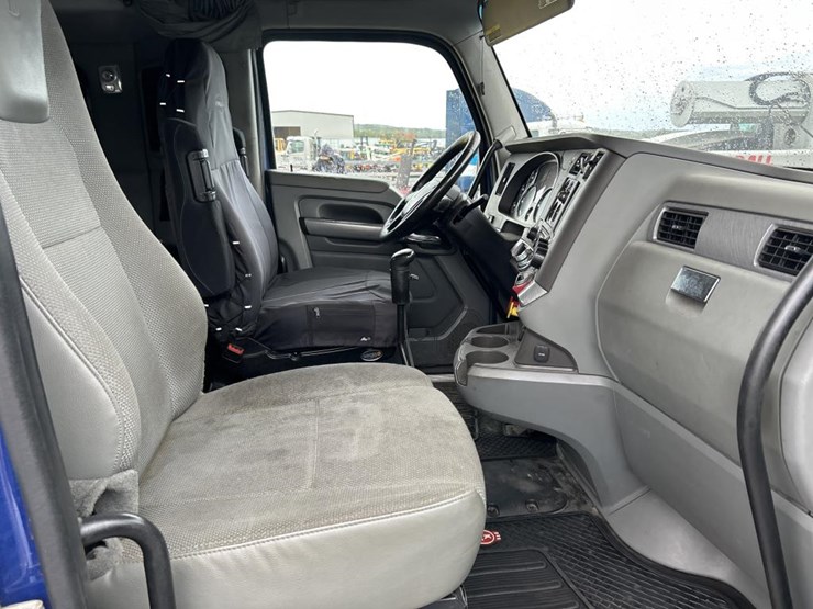 2018-kenworth-t680-image-68
