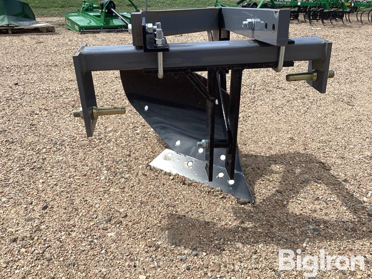 2023-brush-chief-6114-moldboard-single-plow-image-11
