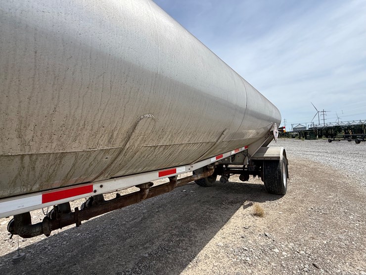 #9657-•-1996-weld-it-s/a-5400gal-fuel-trailer-1w9t23269tl010011-inv#:-9657-image-24