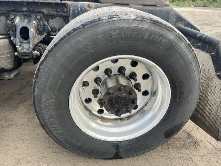 2020-kenworth-t680-image-148