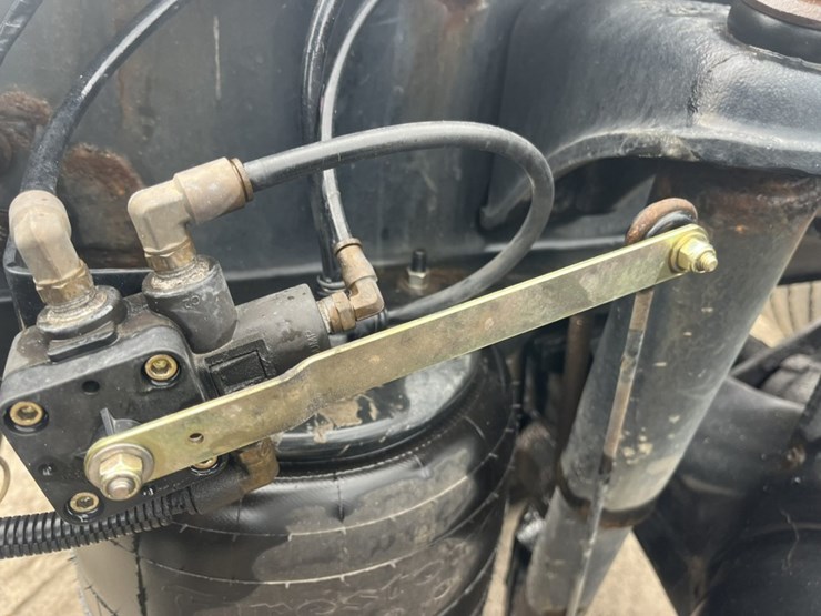 2020-kenworth-t680-image-86