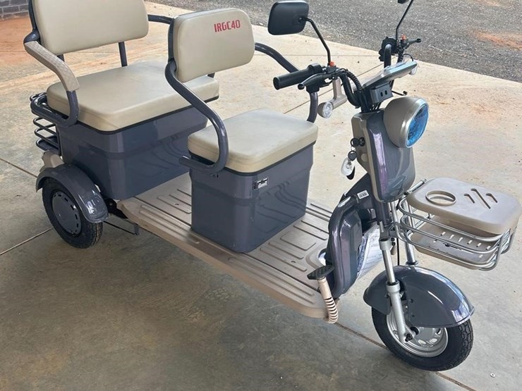 2025-irgc40-3-wheeled-mini-golf-cart-1033-image-1