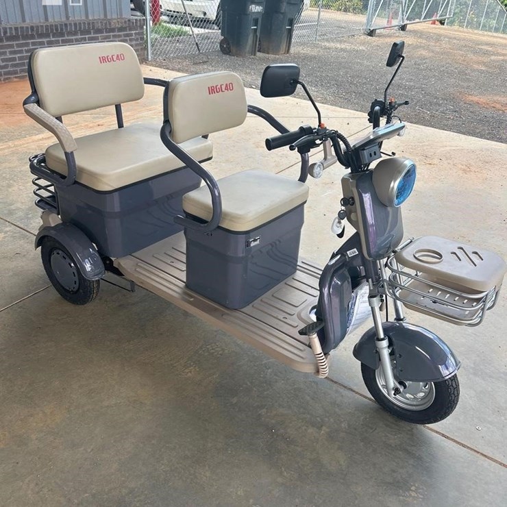 2025 IRGC40 3 WHEELED MINI GOLF CART 1033