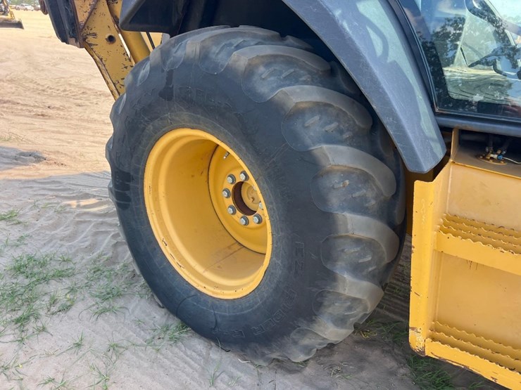 2001-deere-310g-image-32