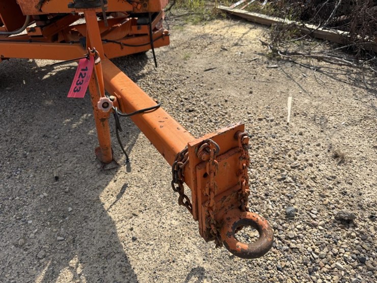 #1233-•-towable-wood-chipper-image-9
