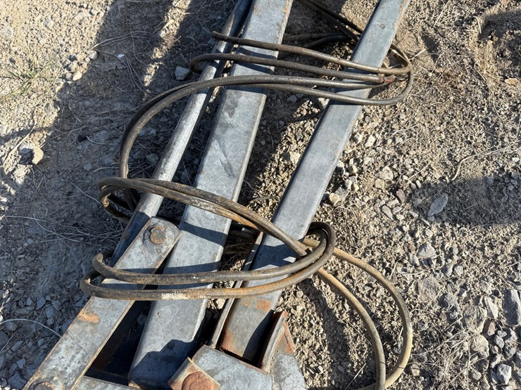 #23905-•-yetter-~15'-row-marker-image-6